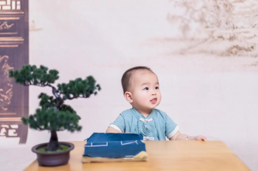 松滋宝宝喊肚子疼怎么回事